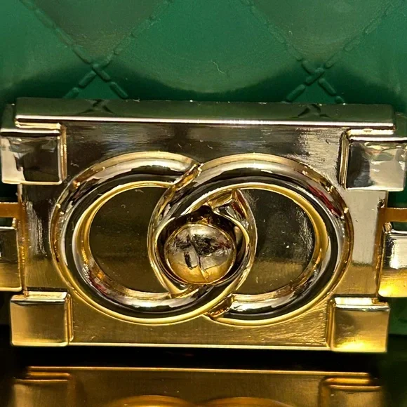 3 am USA Mix Tone Jelly Textured Crossbody Bag Approx. w/Charm 10 x 7 x 3.5 - Picture 8 of 17